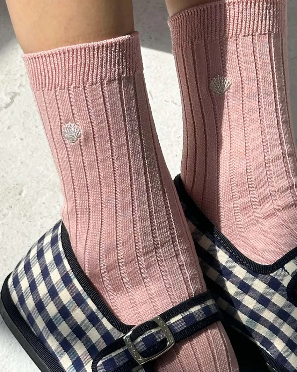 Embroidered Her Socks - Pink Soda + Silver Seashell