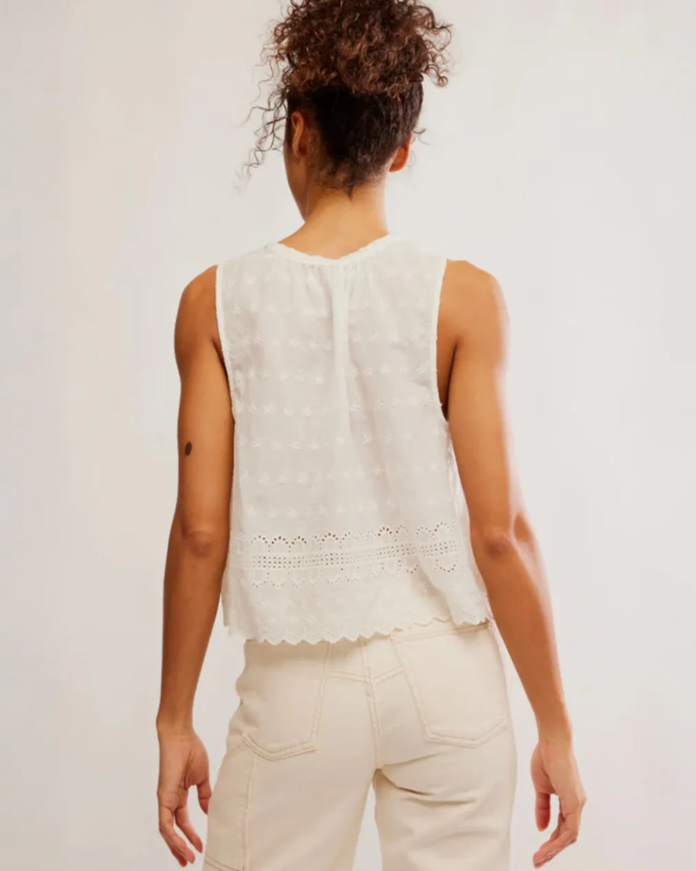 Marina Eyelet Tank - Clean Ivory