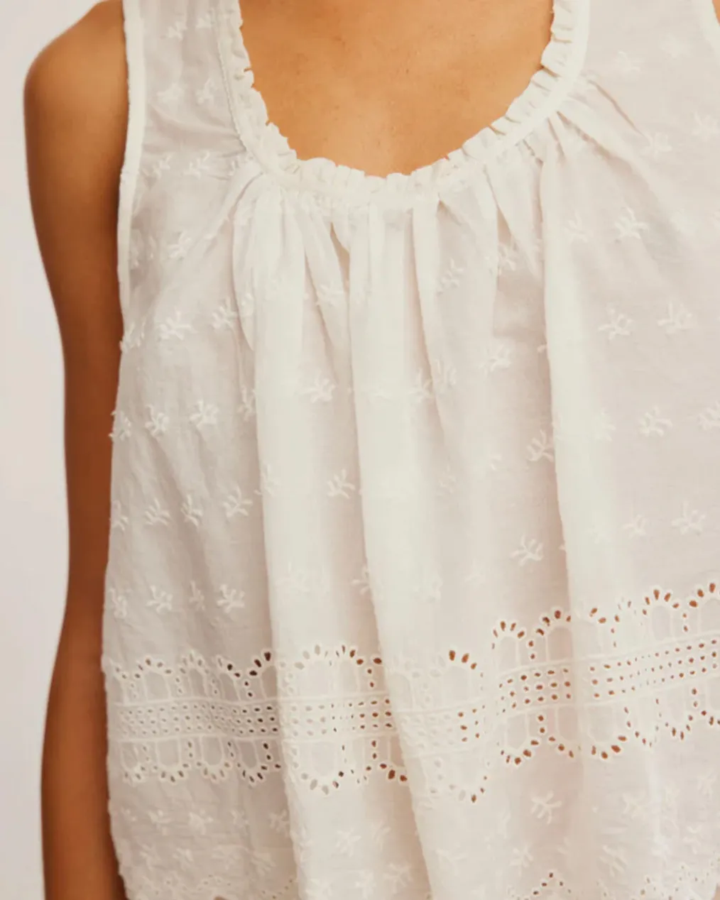 Marina Eyelet Tank - Clean Ivory